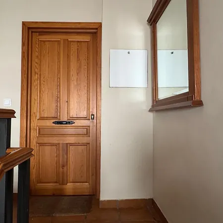 科雷拉广场公寓 公寓 *