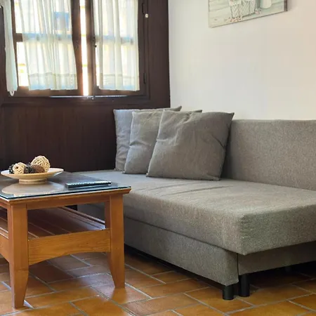 科雷拉广场公寓