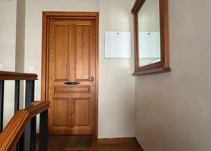 科雷拉广场公寓 公寓 *