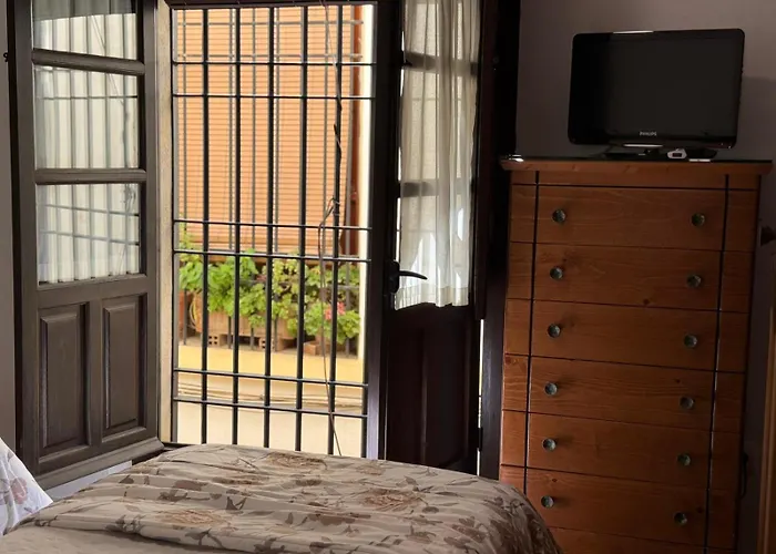 科雷拉广场公寓